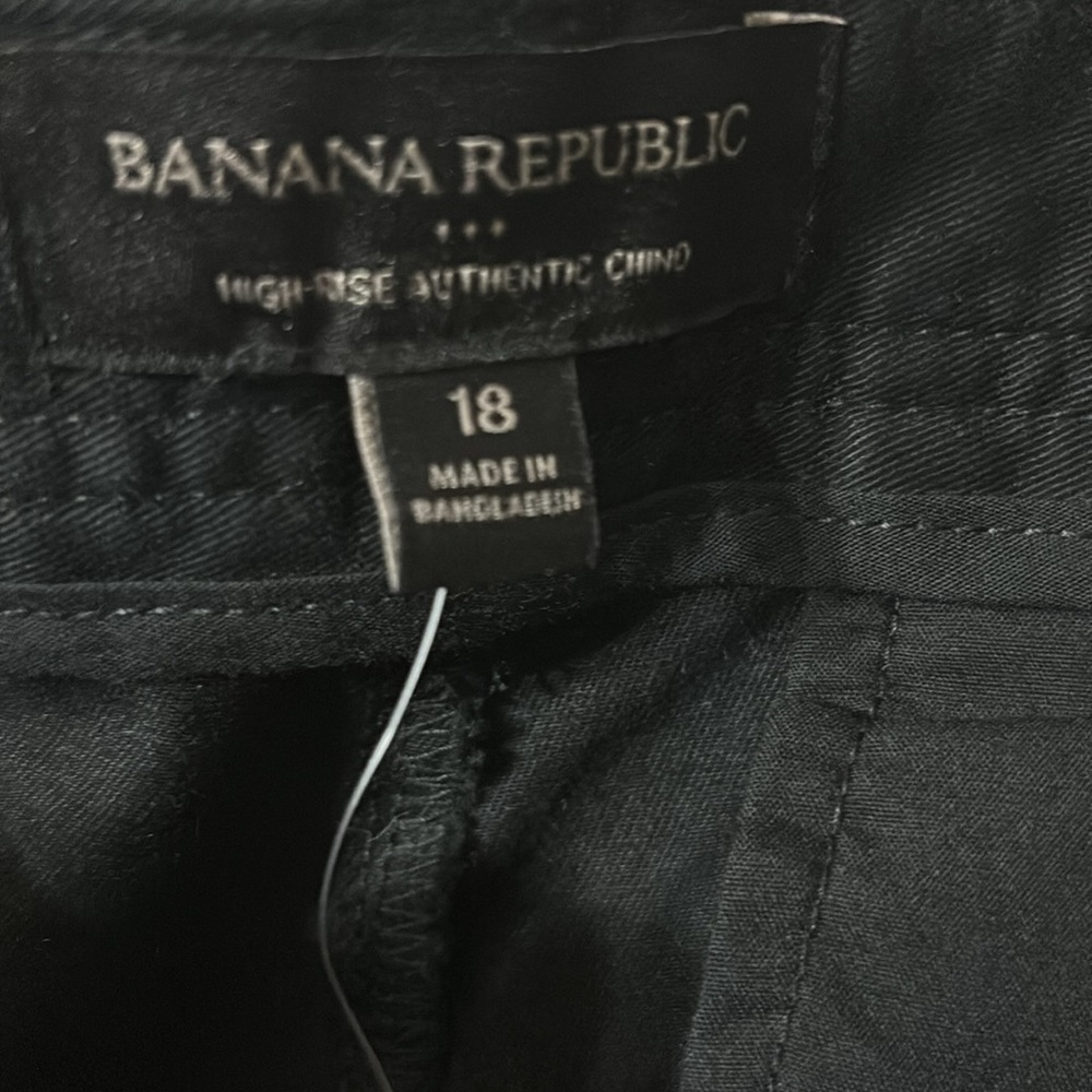NEW Banana Republic High Rise Authentic Chino Black Straight Leg Size 18 - Picture 5 of 8